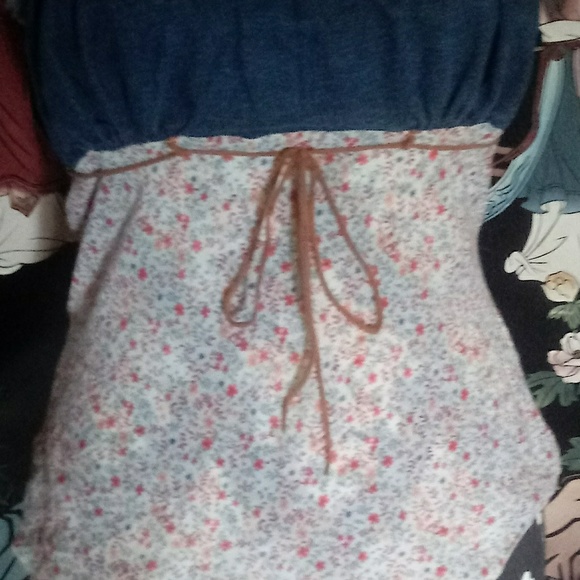 Charlotte Russe Halter Top - Picture 6 of 6